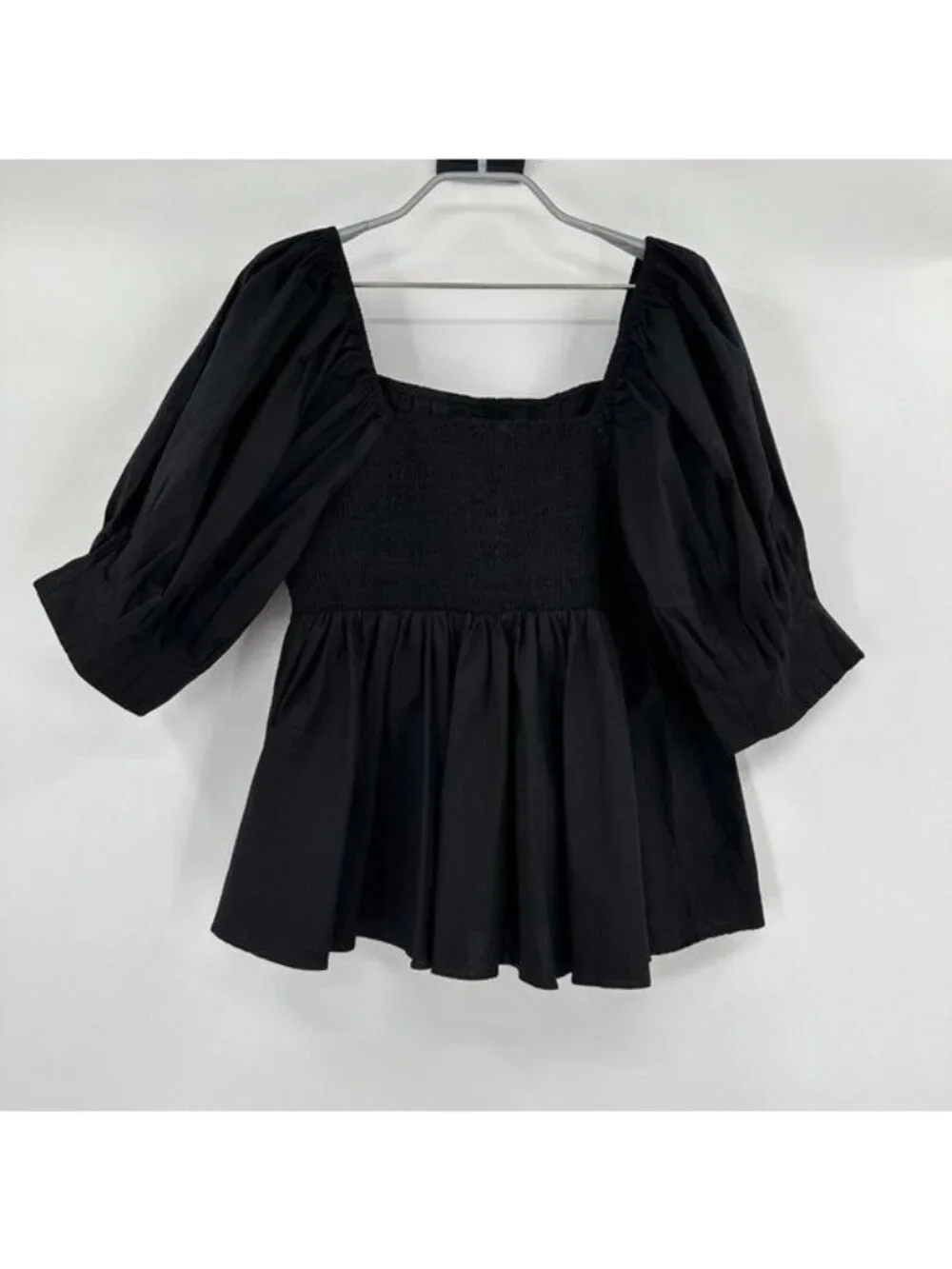 Pomander Place by Tuckernuck Black Shaye Blouse size L NWT Puff Sleeve Pleated